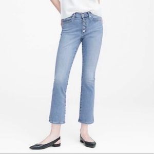 BANANA REPUBLIC Mid rise crop flare Jean